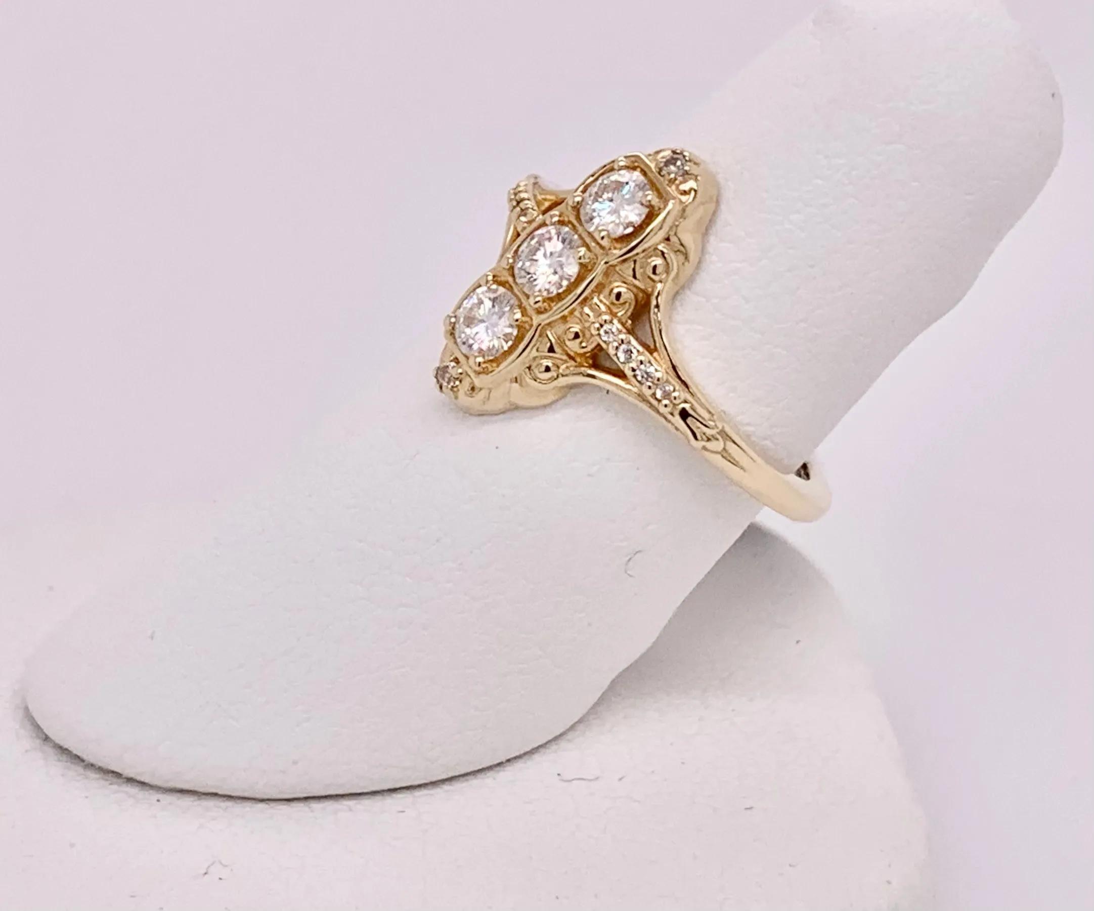 10K Gold & Moissanite Fashion Ring