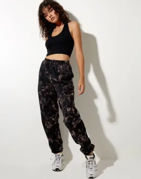 Bamal Jogger in Oil Smoke