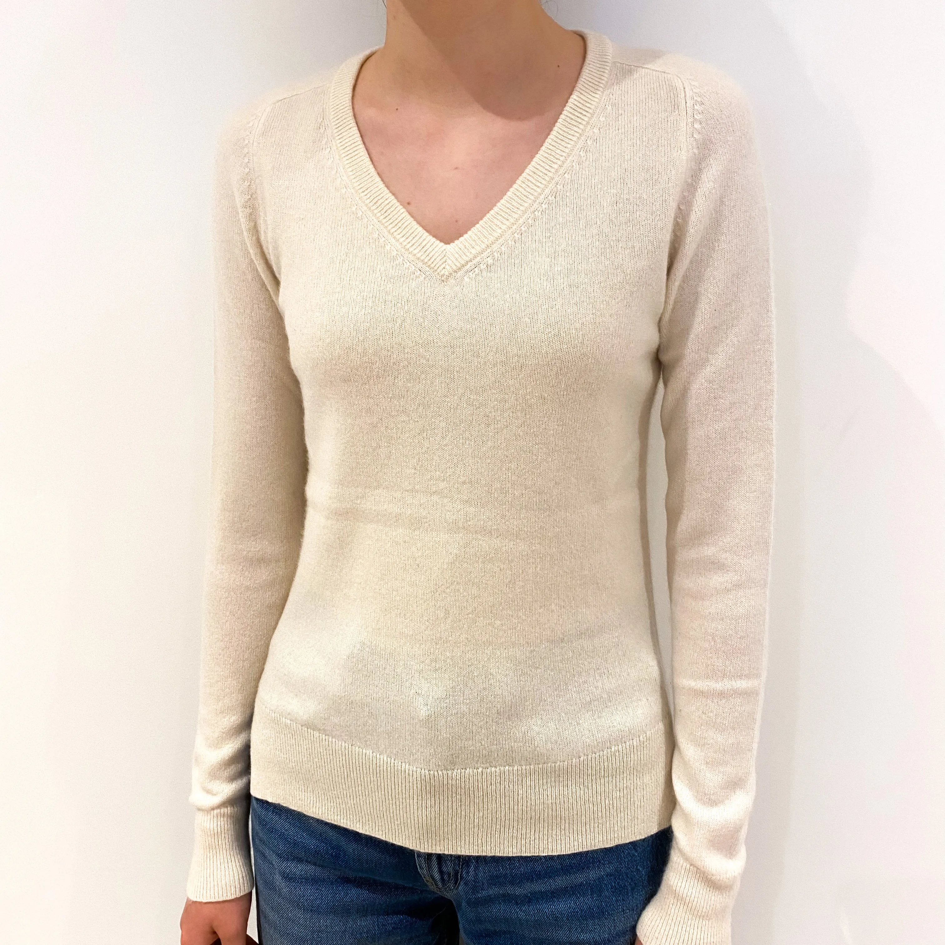 Cream Split Hem Cashmere V-Neck Jumper Extra Small