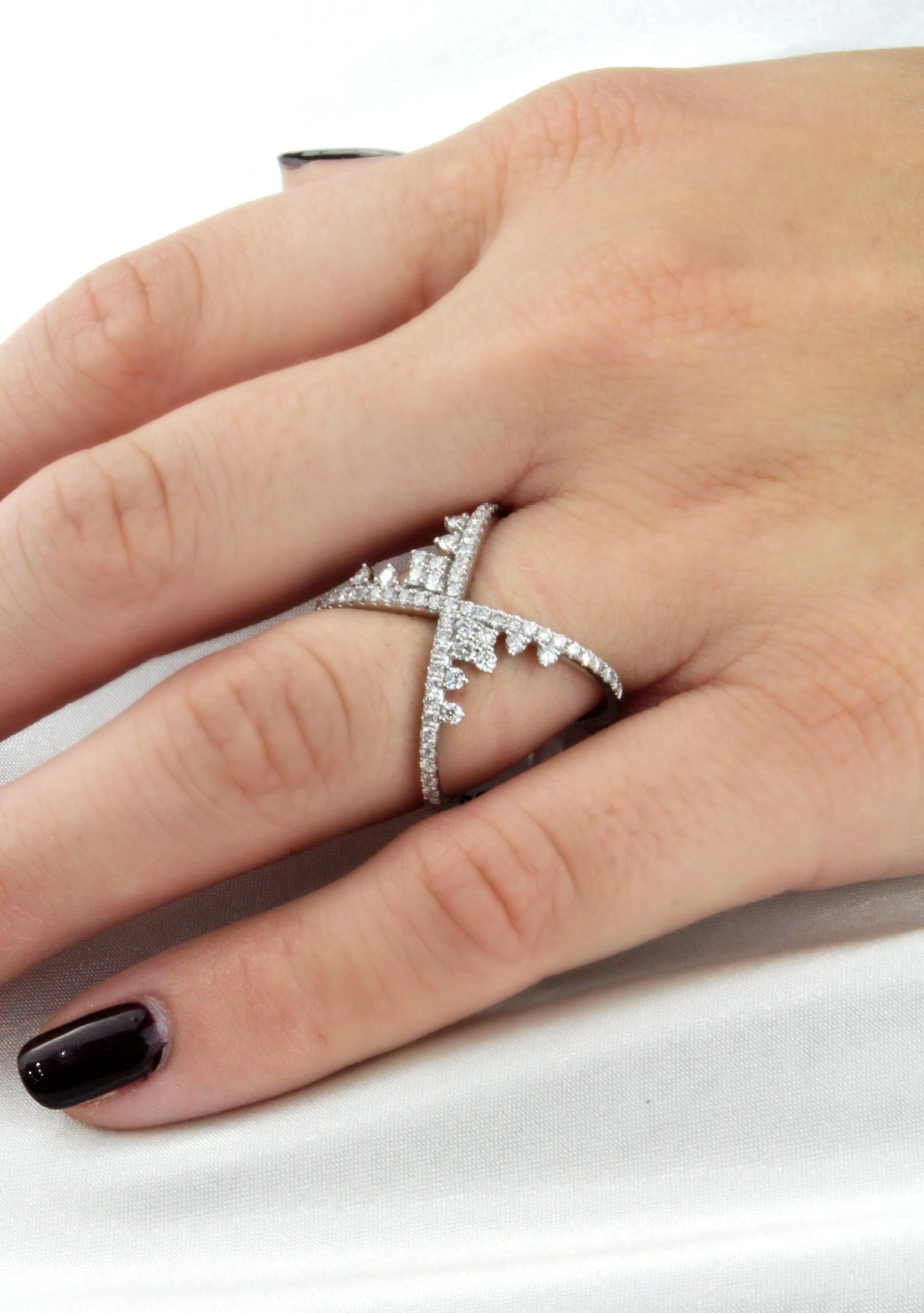 Doves Diamond Fashion Ring