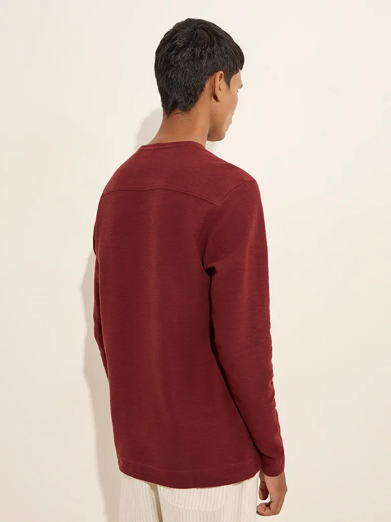 ETA Maroon Solid Slim-Fit Cotton T-Shirt