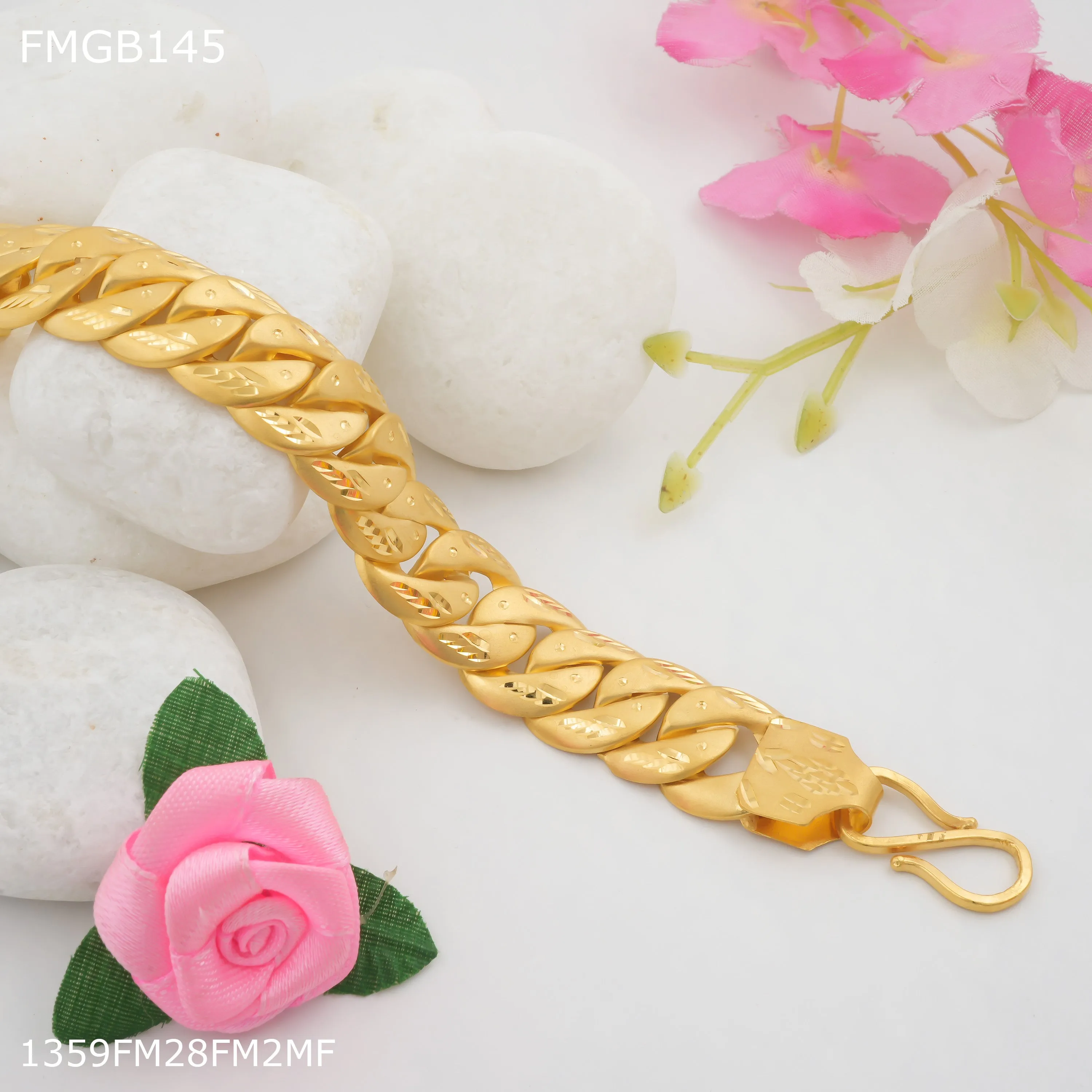 Freemen Broad pokal gold plated Bracelet for Men - FMGB145