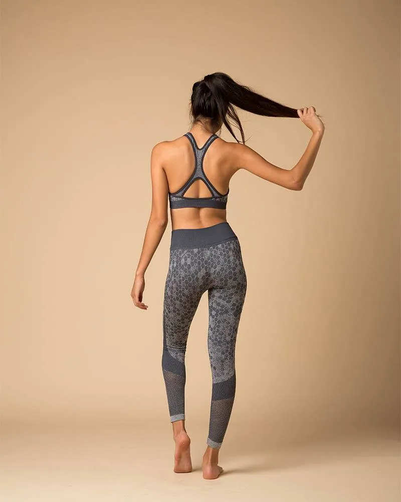 Honeycomb Halter Sports Bra | NUX | Charcoal