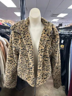 Jacket Faux Fur & Sherpa By Clothes Mentor In Animal Print, Size: S