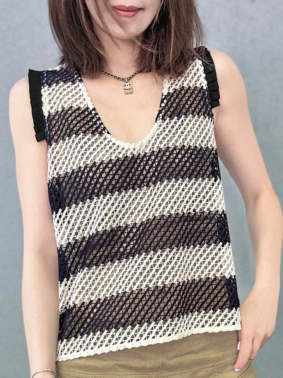 Last Chance! Stripe Pleated Ruffle Shoulder Crochet Net Tank