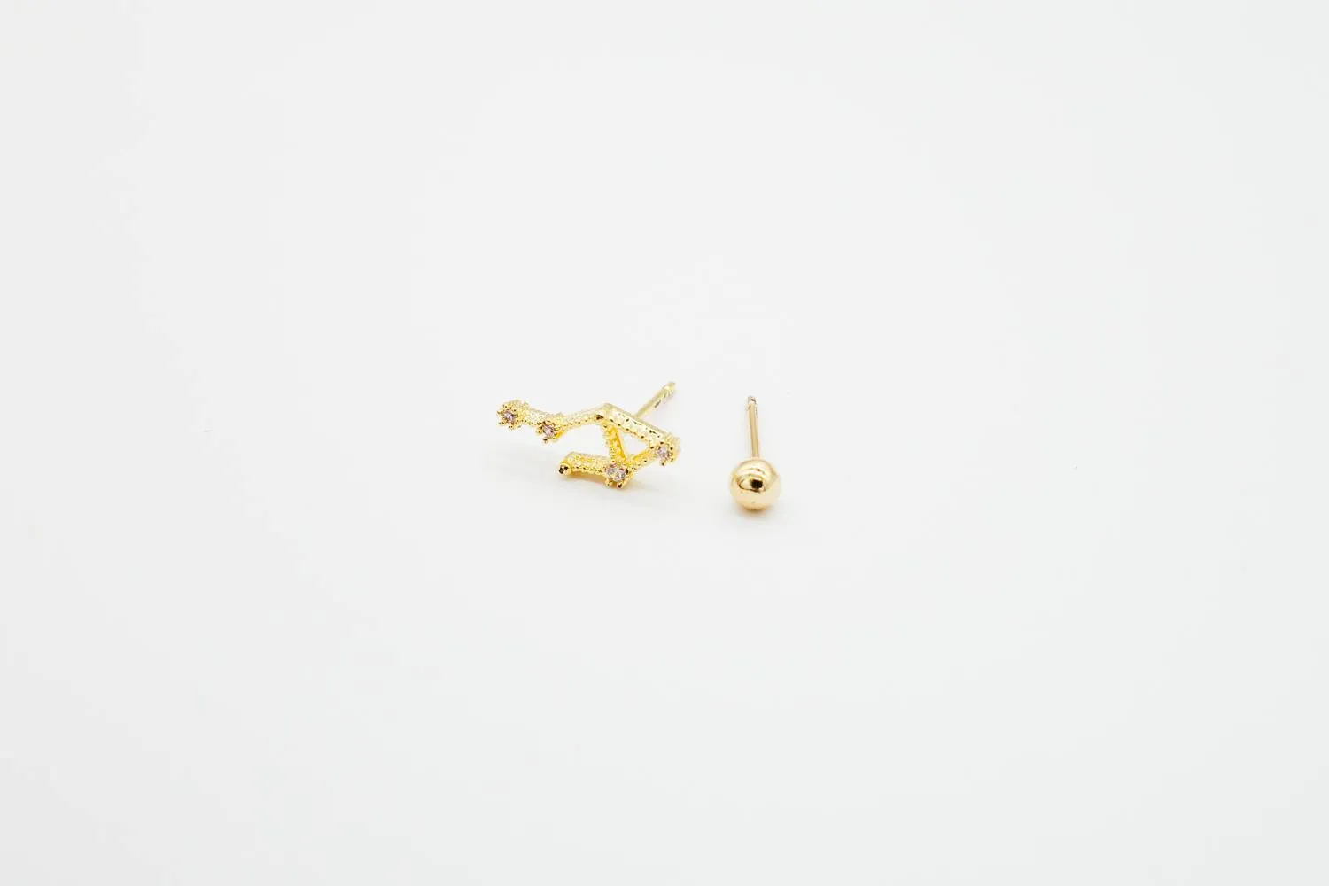 Libra Earrings Sept 23. - Oct 22.