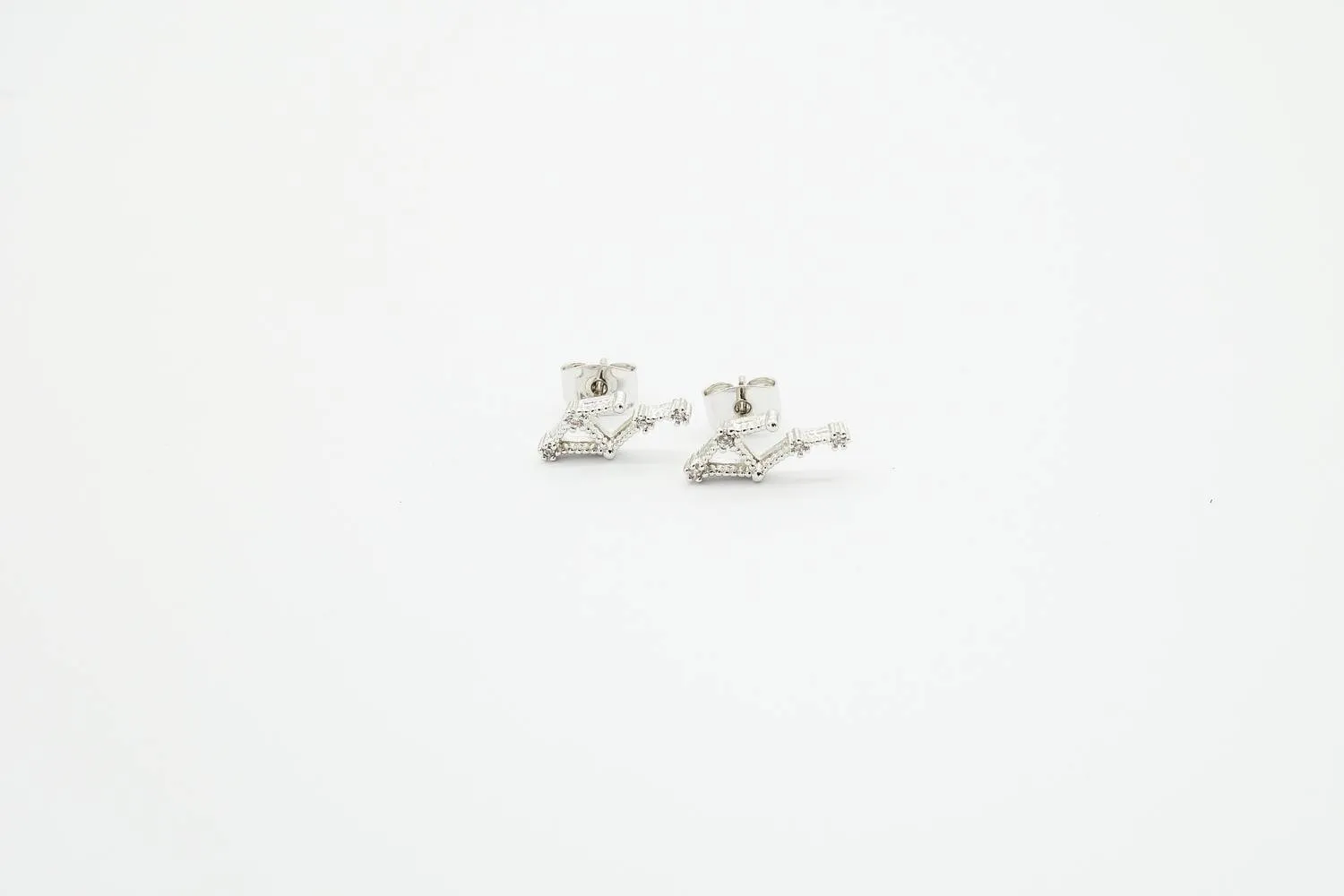 Libra Earrings Sept 23. - Oct 22.