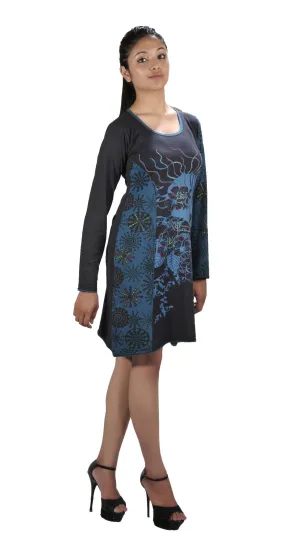 long-sleeved-dress-with-front-embroidery-stock-clearance