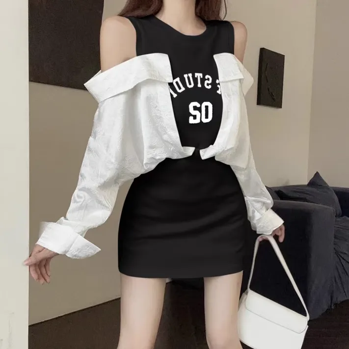 Off-The-Shoulder Paneled Fake Two-Piece Slim Dress