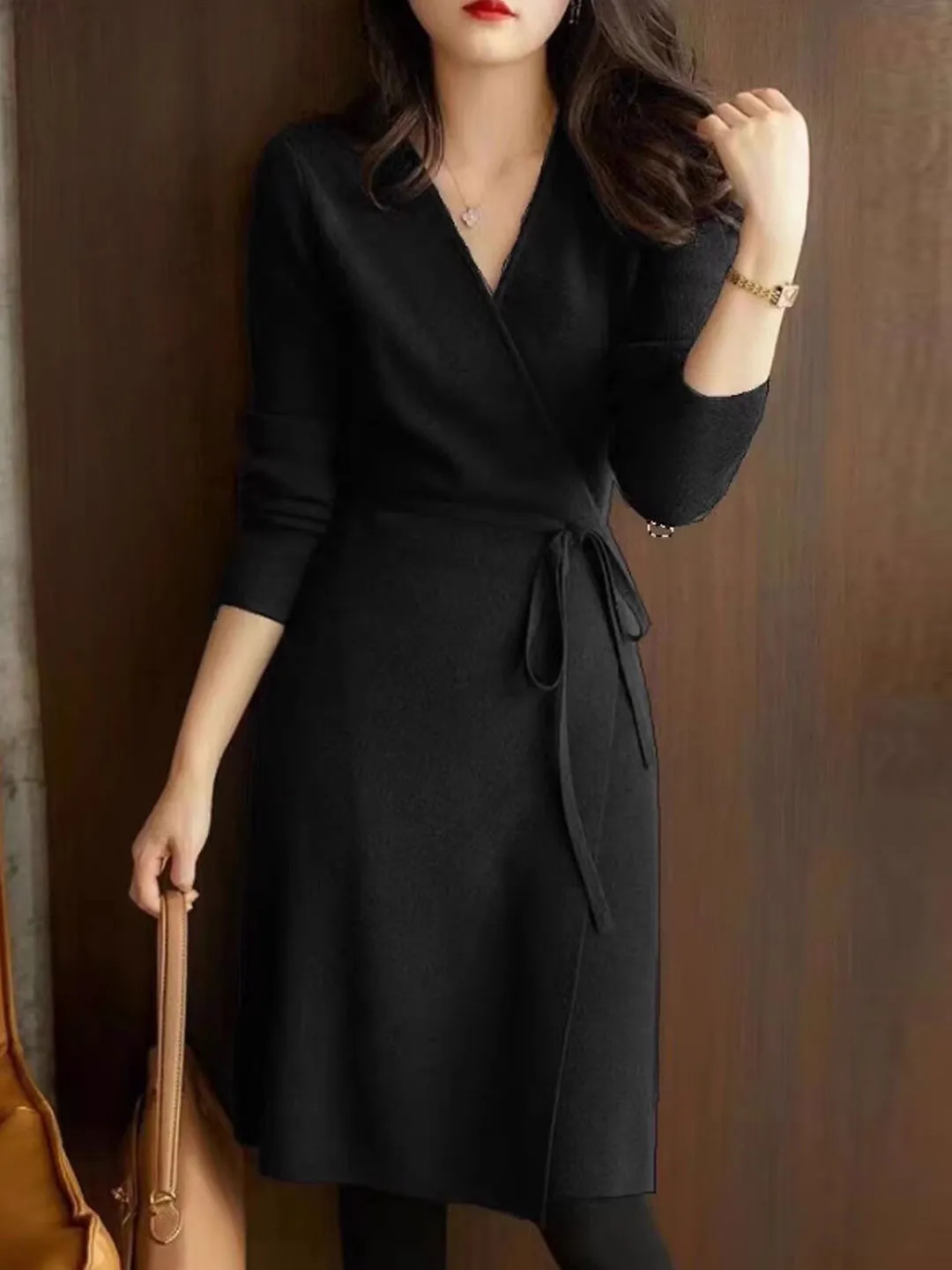 Peyton Classic Solid Color Tie Knitted Dress