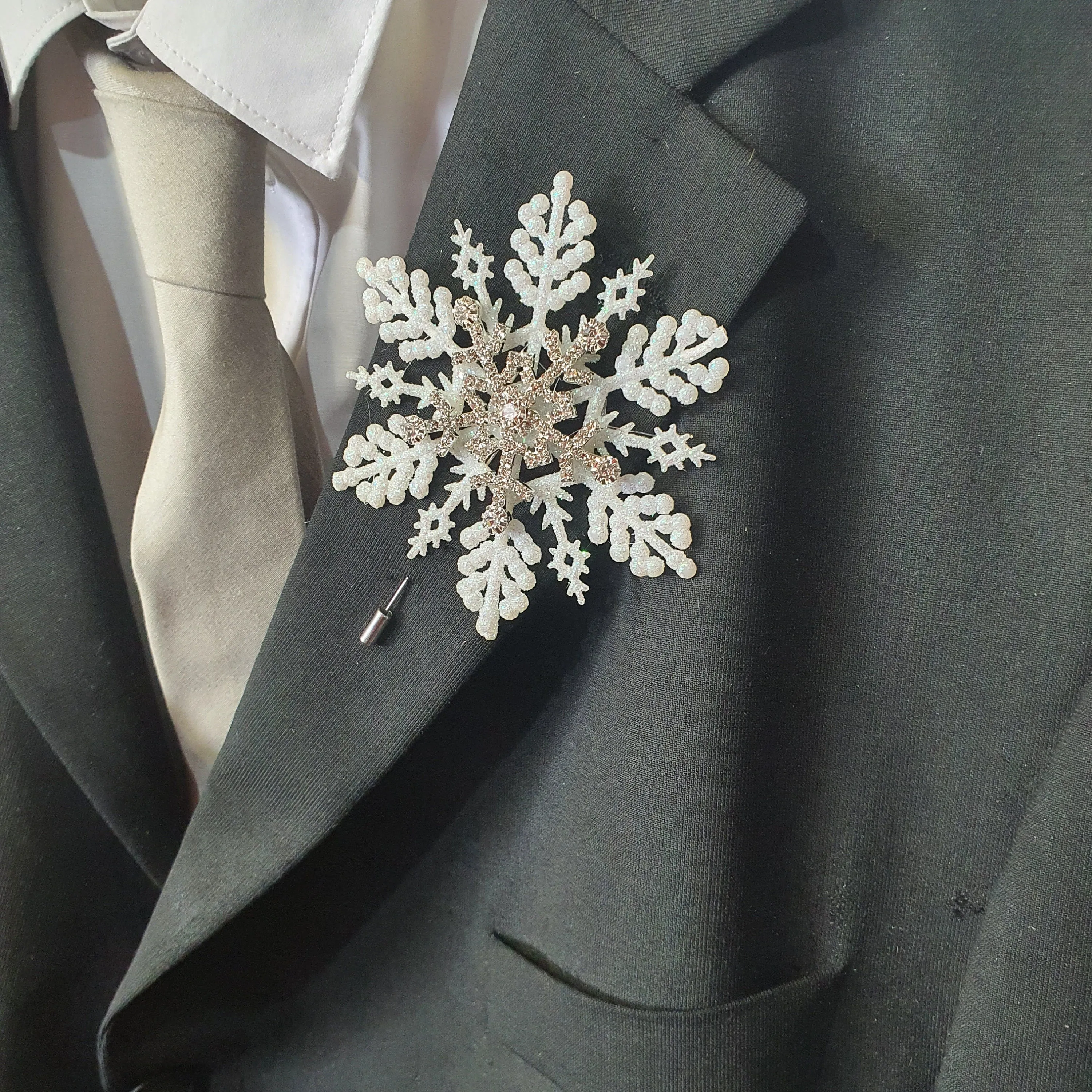 Rhinestone Snowflake Boutonniere - Grooms Boutonniere for a Winter  Wedding - Christmas Wedding