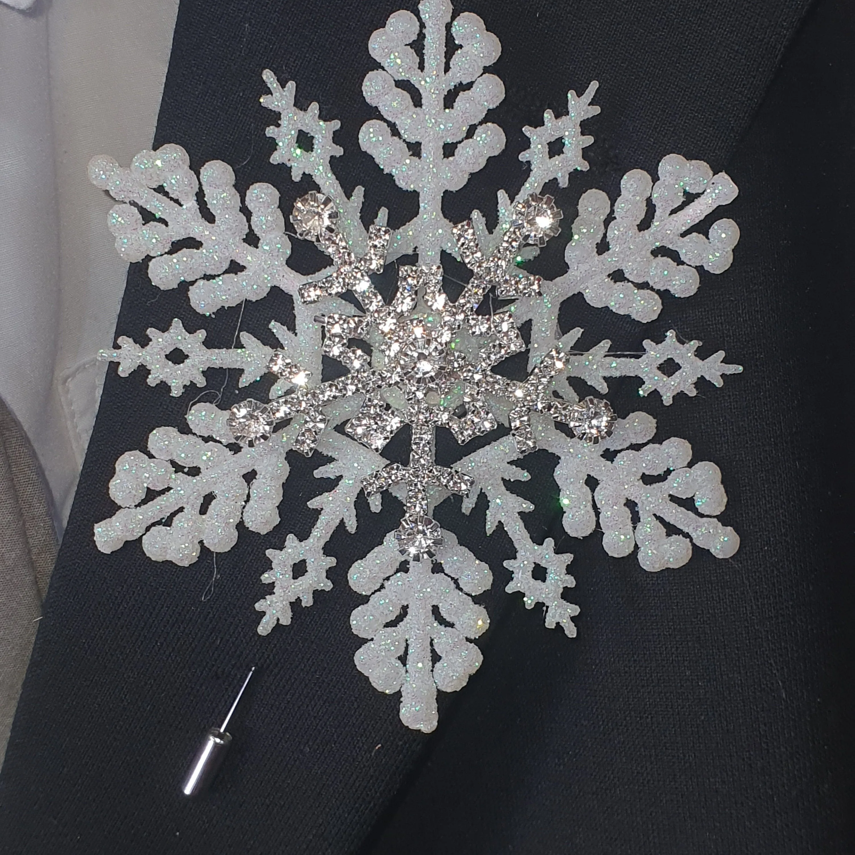 Rhinestone Snowflake Boutonniere - Grooms Boutonniere for a Winter  Wedding - Christmas Wedding