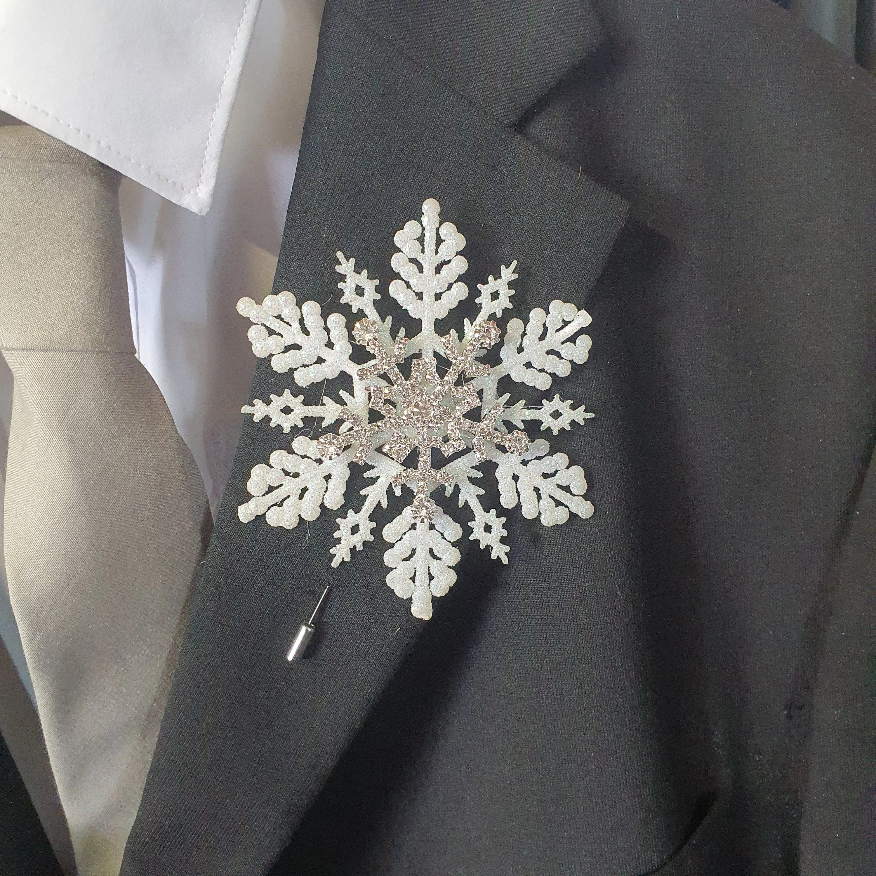 Rhinestone Snowflake Boutonniere - Grooms Boutonniere for a Winter  Wedding - Christmas Wedding