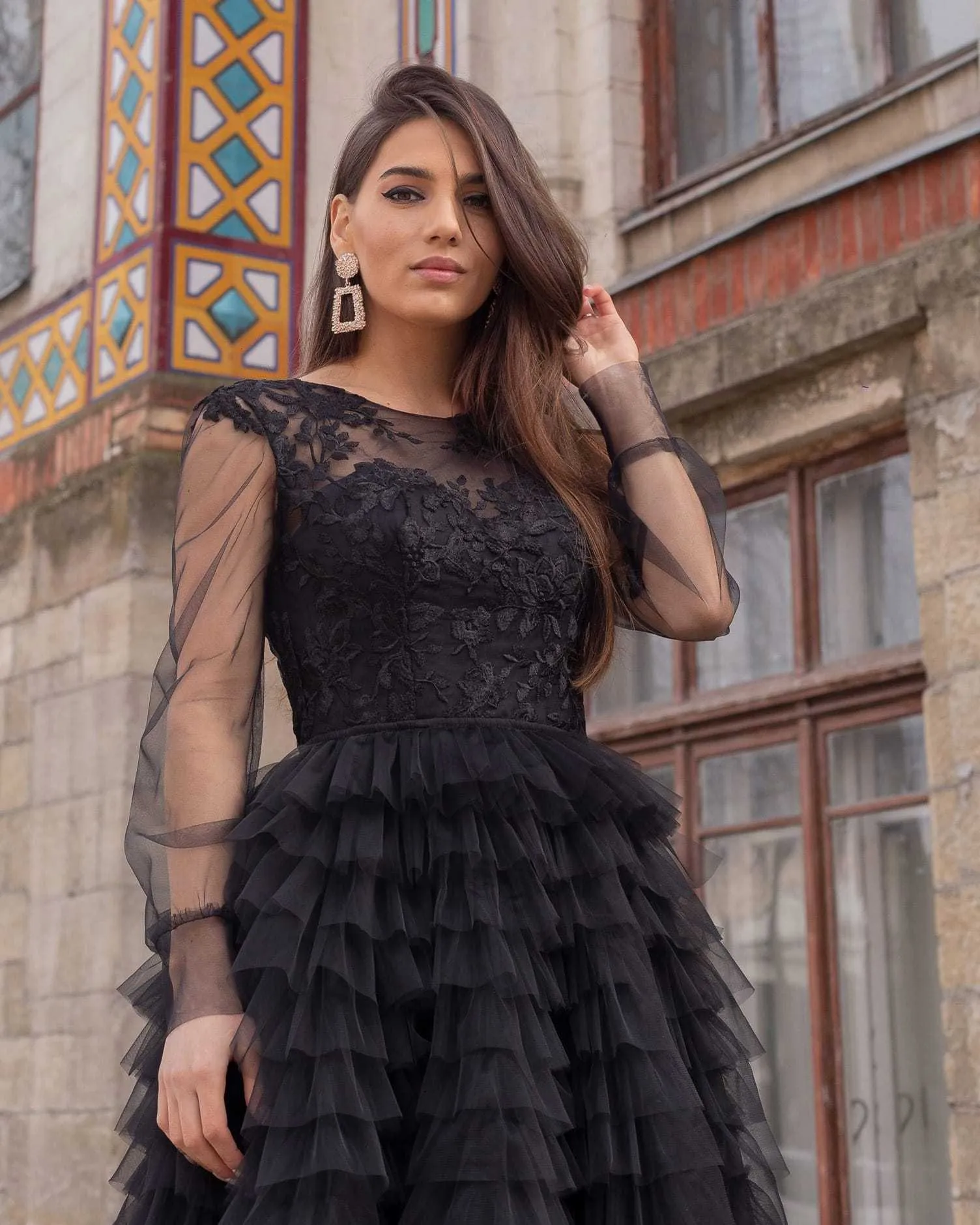 Rochie neagra de ocazie din dantela maneci lungi