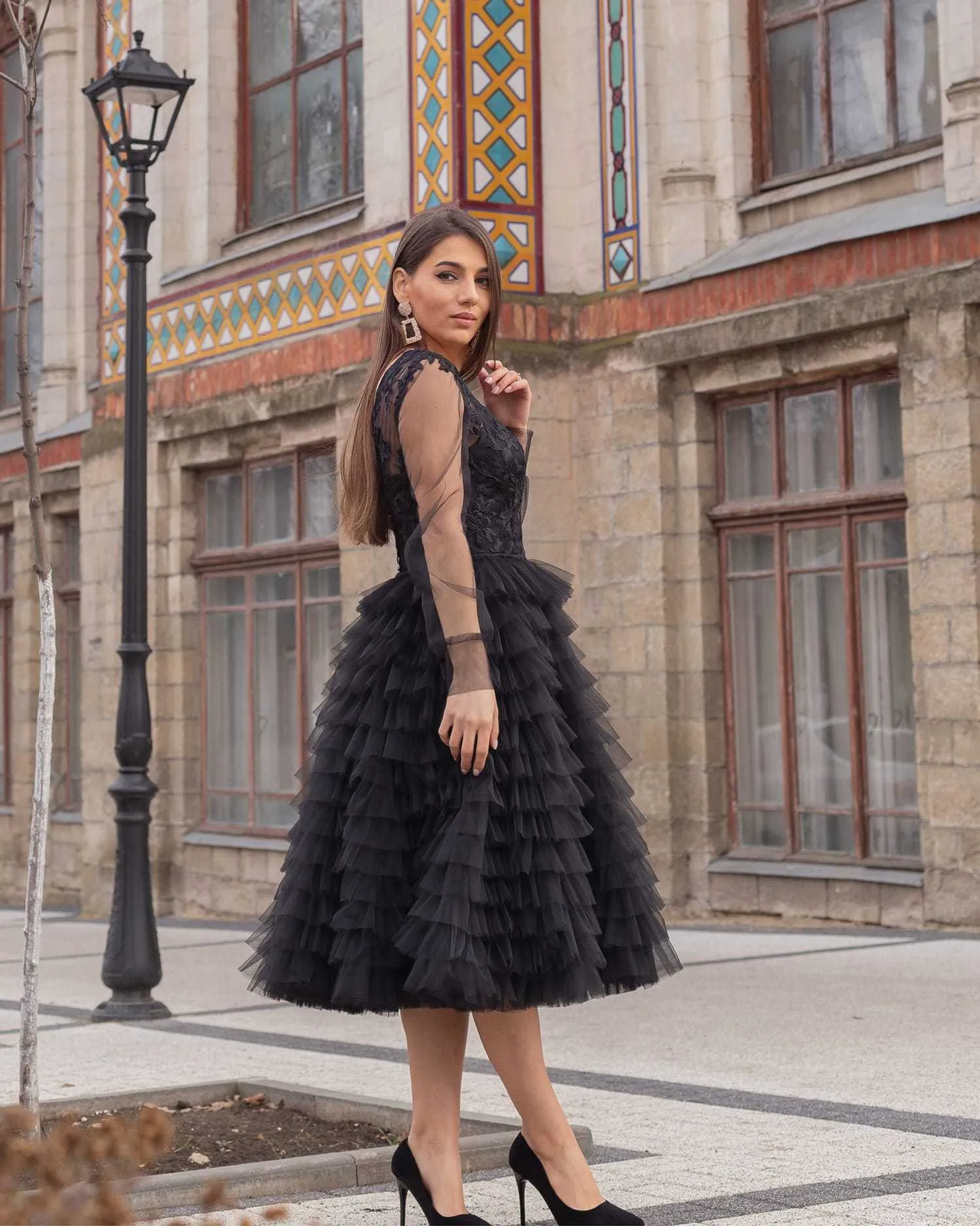 Rochie neagra de ocazie din dantela maneci lungi