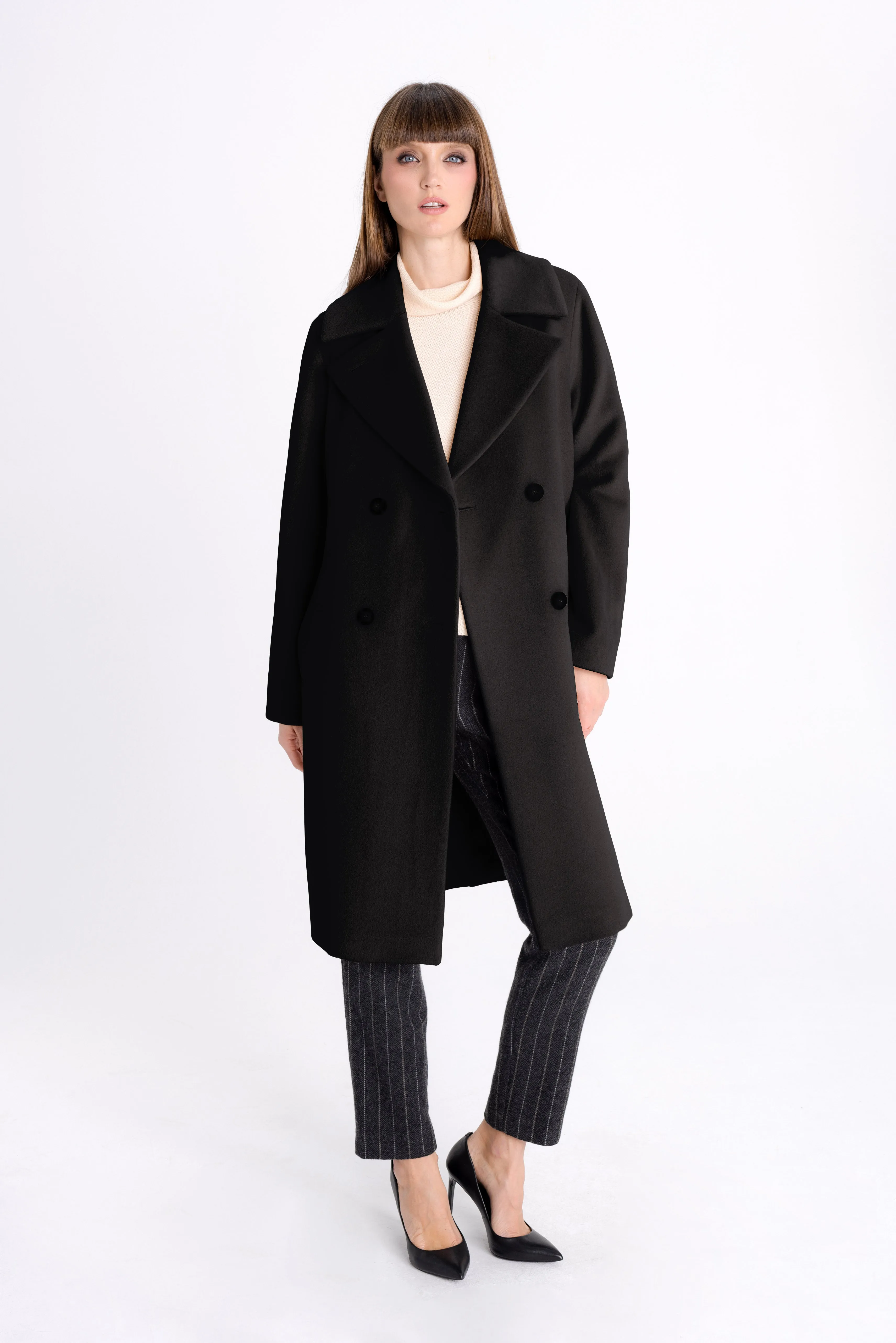 STRAIGHT BLACK COAT WITH ANGORA